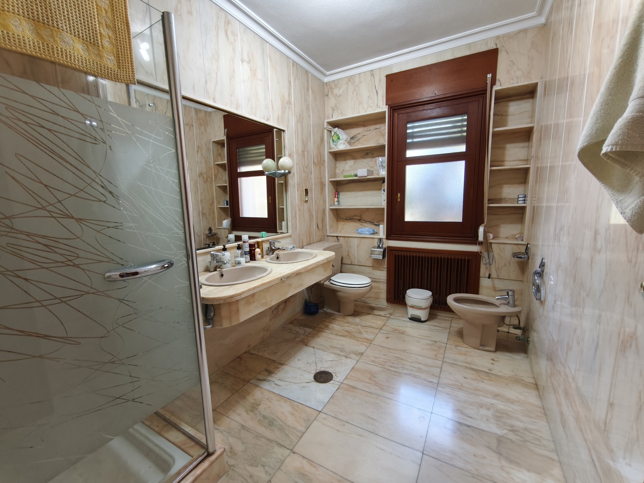 Garden in villa for sale in Santiago de la Ribera