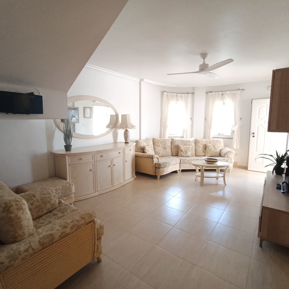 Terrace in villa for sale in Sucina
