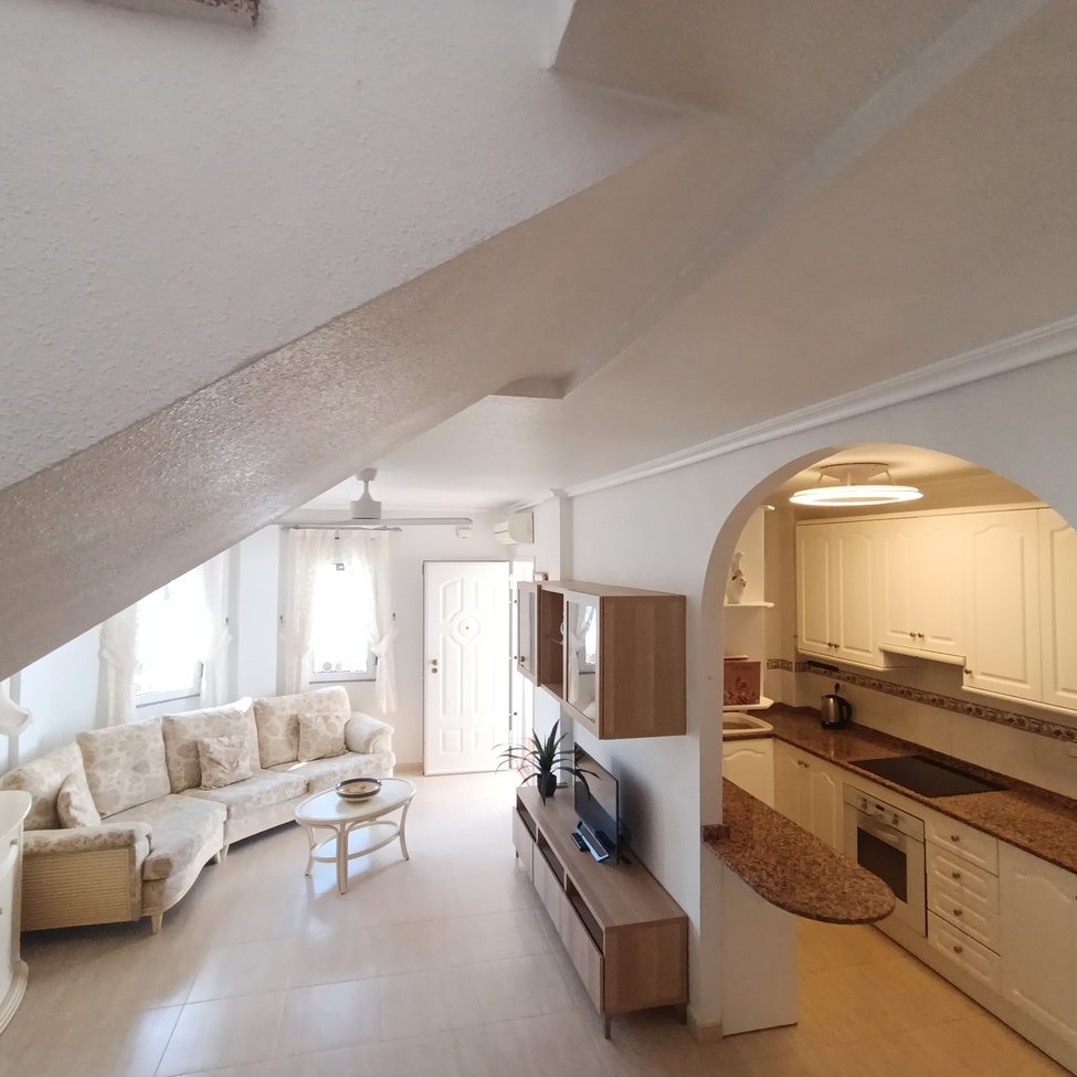 Garden in villa for sale in Sucina