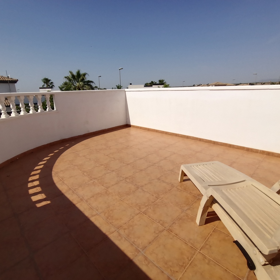Garden in villa for sale in Sucina
