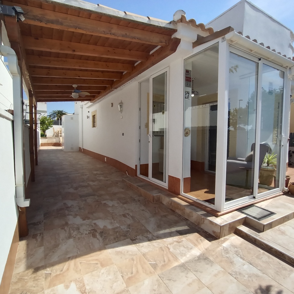 Terrace in villa for sale in Sucina