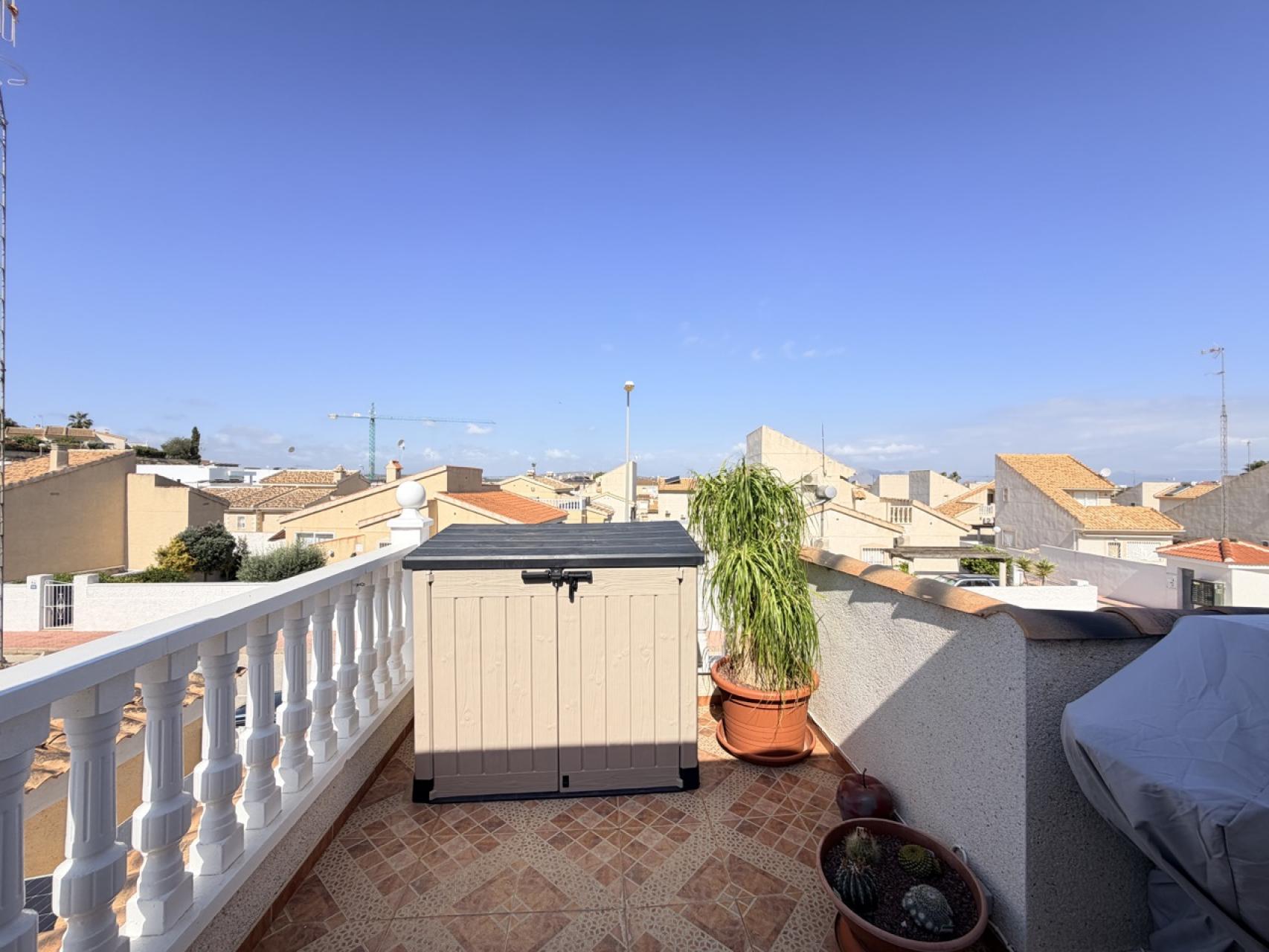 Master bedroom in terraced for sale in Rojales