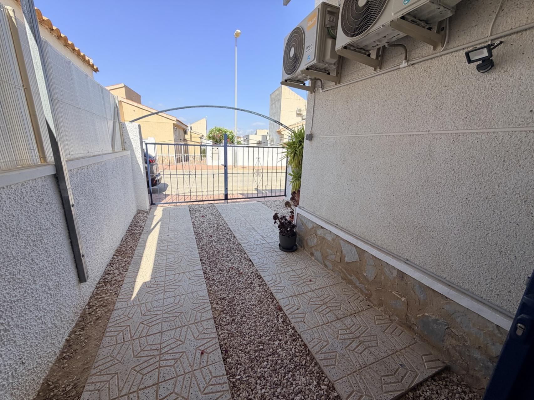 Garden in terraced for sale in Rojales