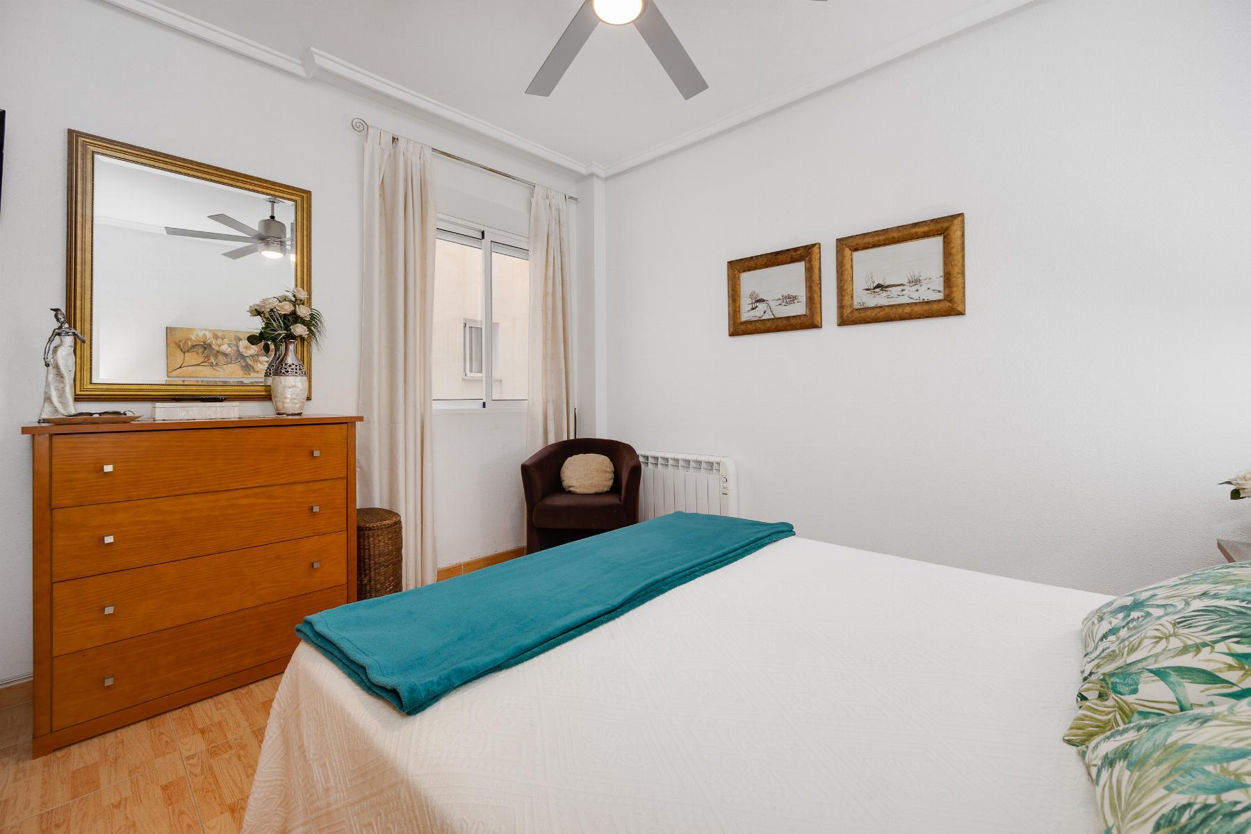 Kitchen in apartment for sale in Torrevieja