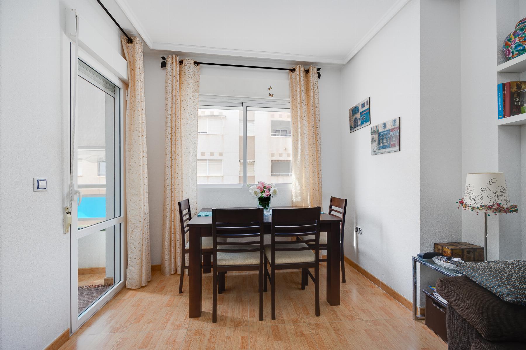 Kitchen in apartment for sale in Torrevieja