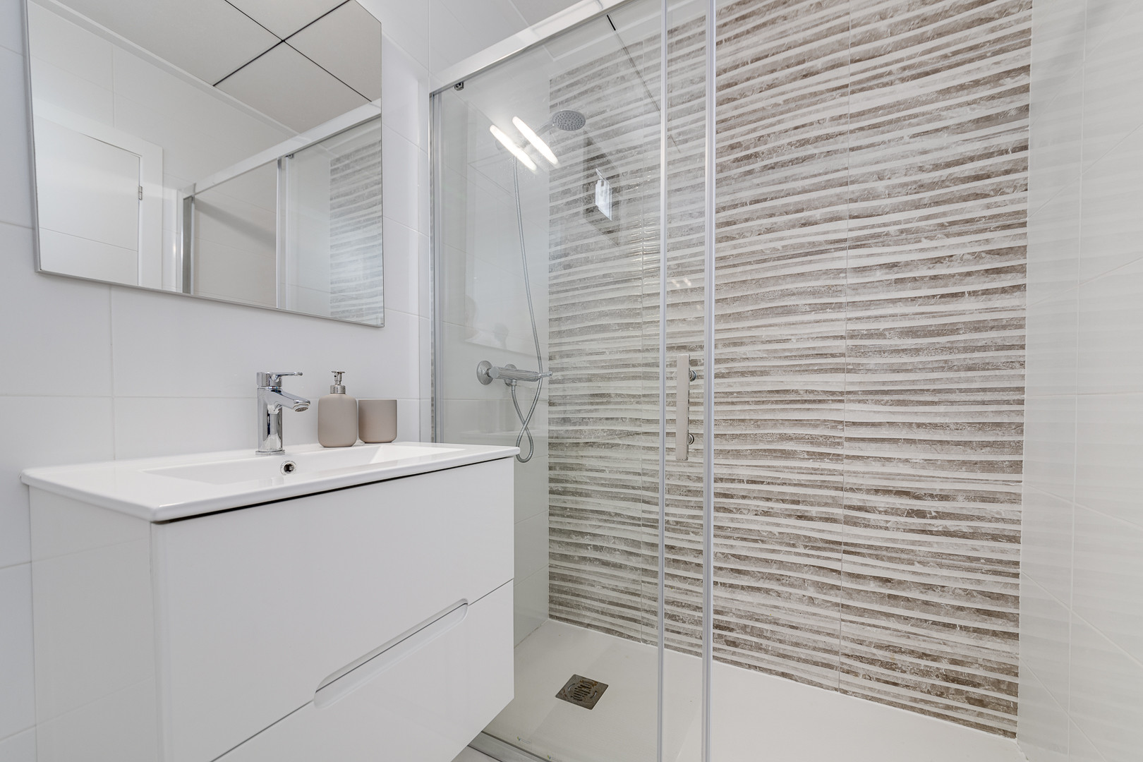 Bathroom in villa for sale in Villamartin