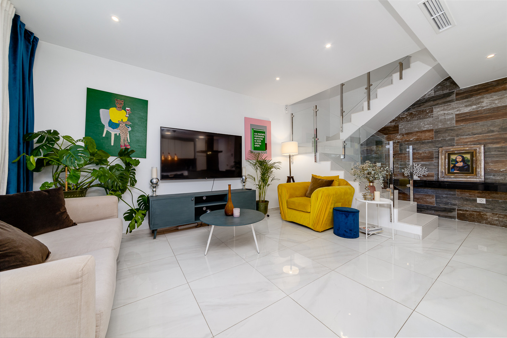 Dining area in villa for sale in Villamartin