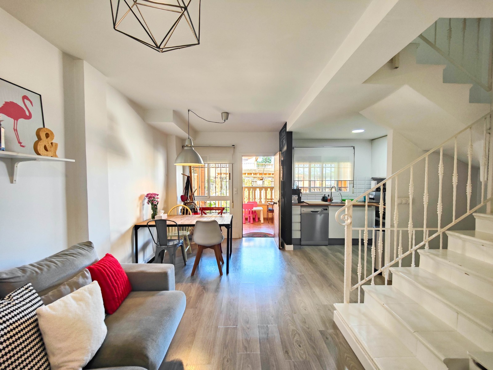 Dining area in terraced for sale in Guardamar del Segura