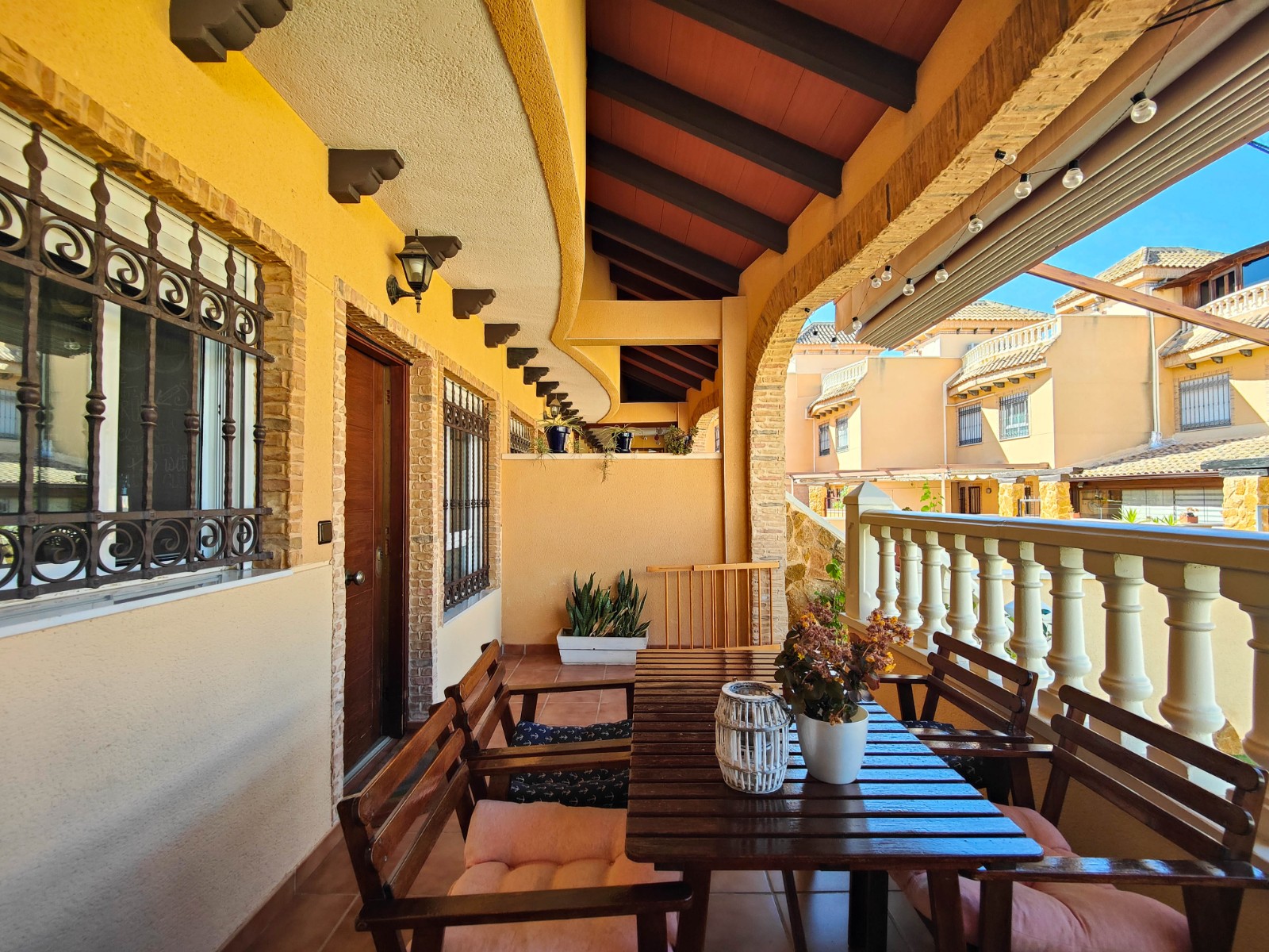 Dining area in terraced for sale in Guardamar del Segura
