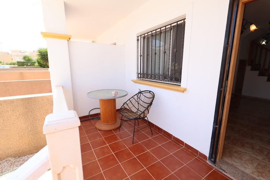 Garden in duplex for sale in Orihuela Costa