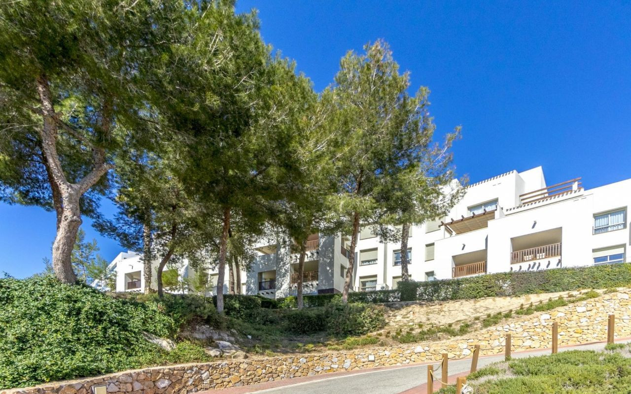 Dining area in penthouse for sale in Orihuela Costa