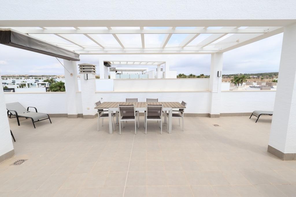 Master bedroom in bungalow for sale in Guardamar del Segura