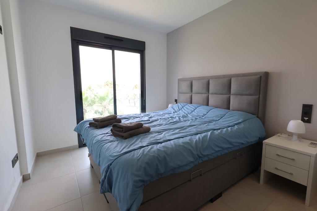 Bedroom in bungalow for sale in Guardamar del Segura