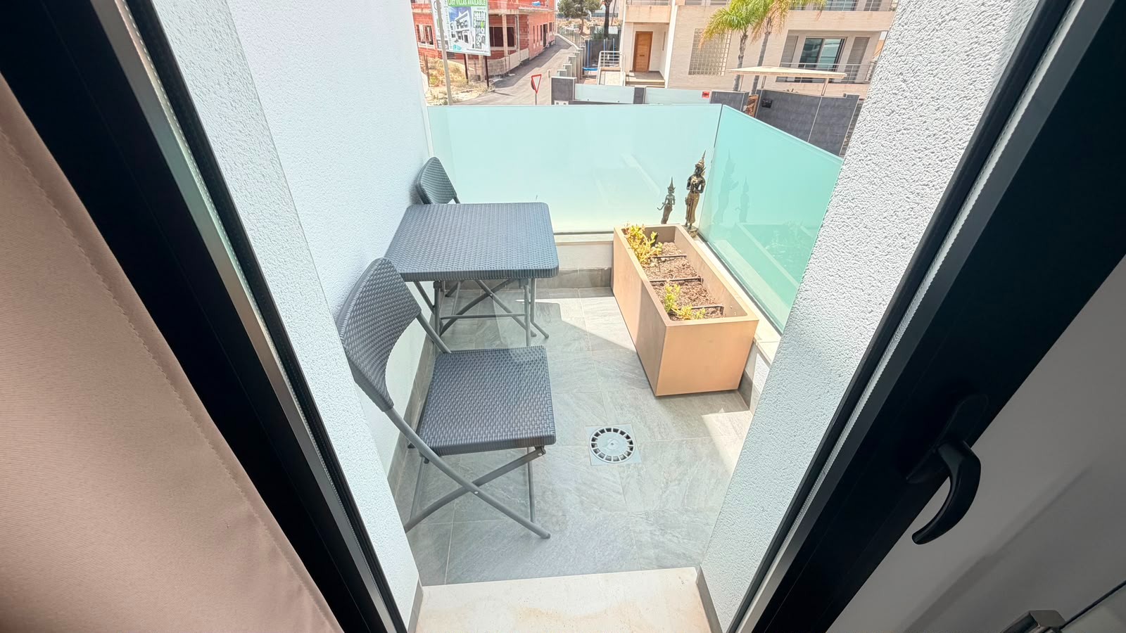 Master bedroom in villa for sale in Los Montesinos
