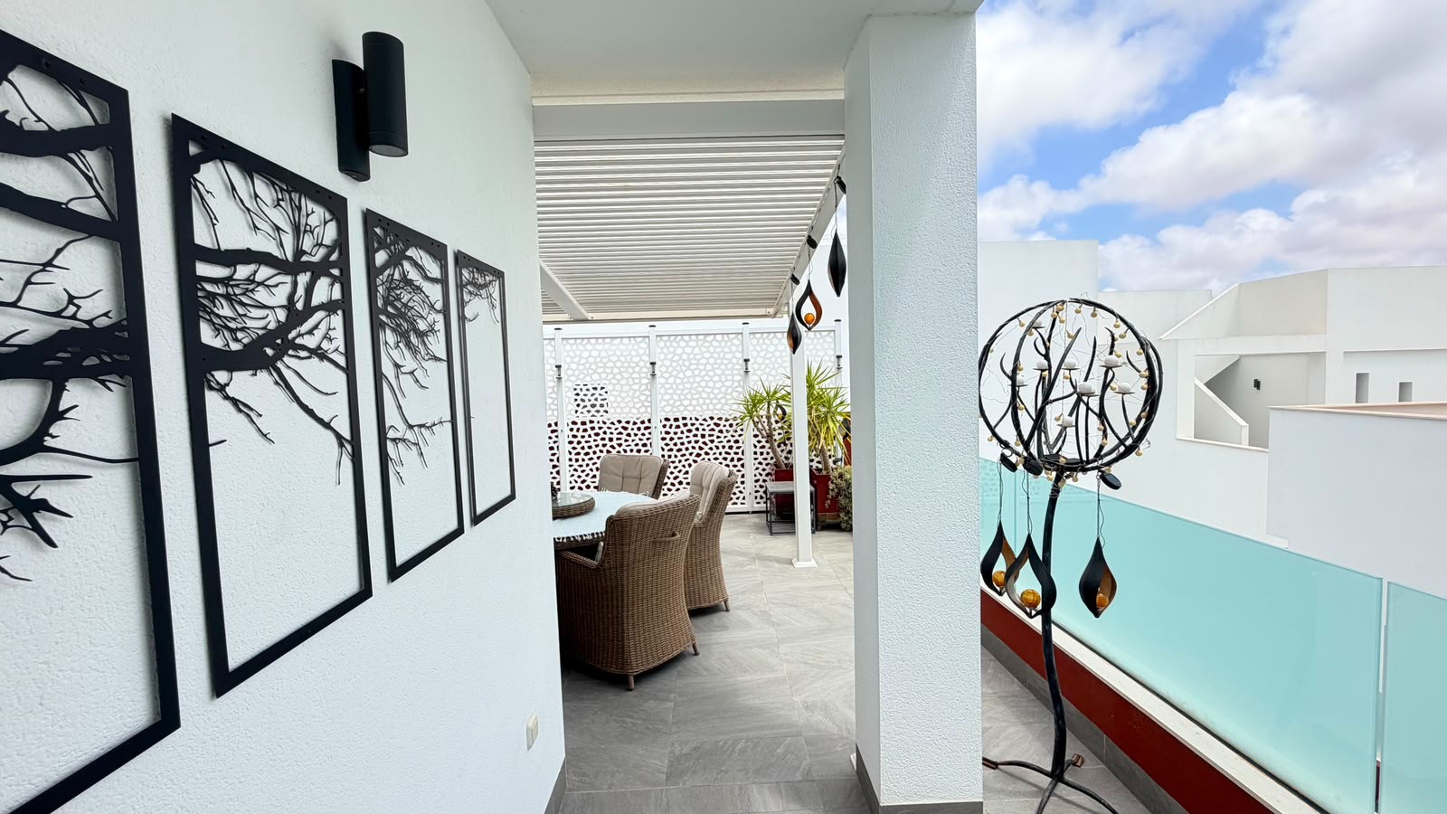 Terrace in villa for sale in Los Montesinos