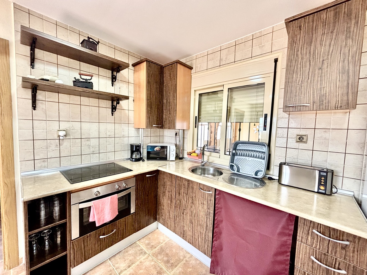 Pool area in villa for sale in Fuente-Alamo de Murcia