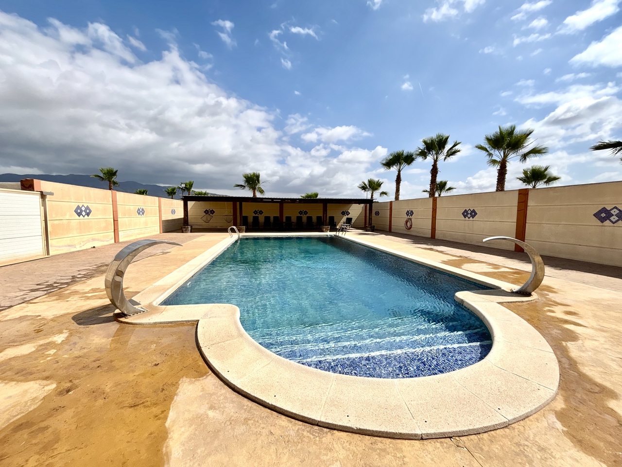 Pool area in villa for sale in Fuente-Alamo de Murcia