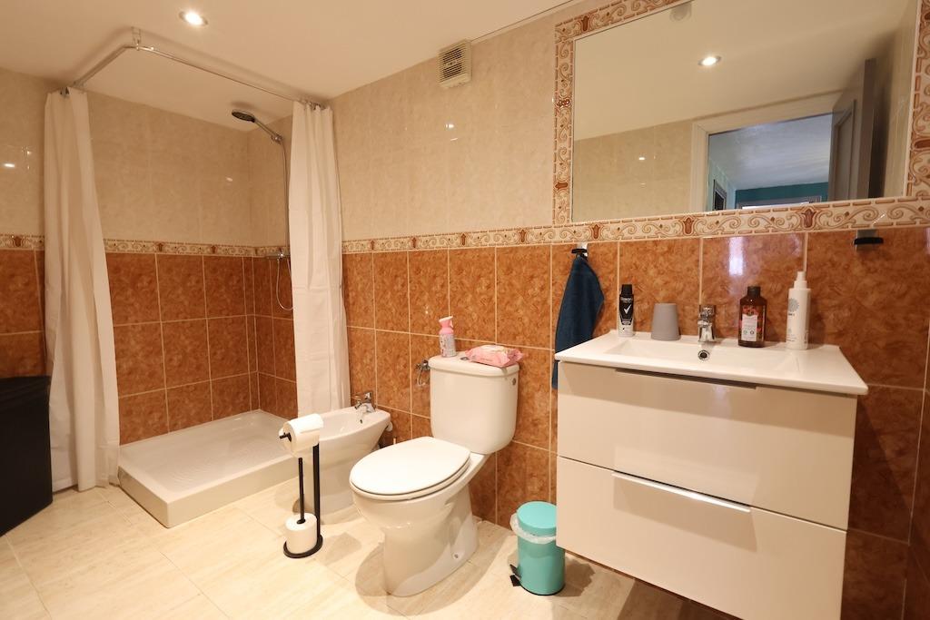 Master bedroom in villa for sale in San Miguel de Salinas
