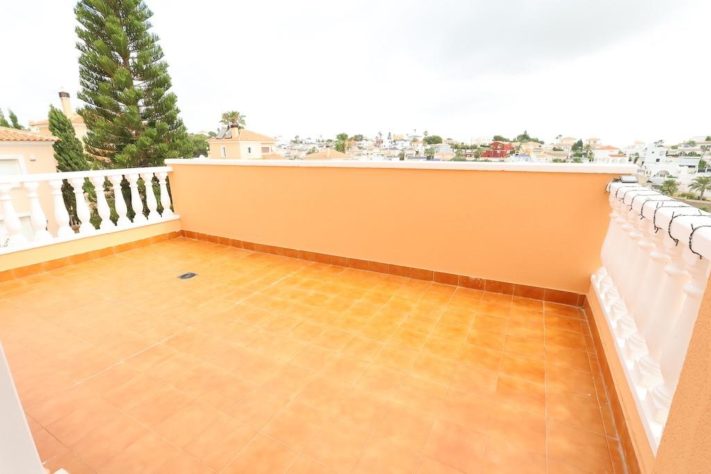 Exterior view in villa for sale in San Miguel de Salinas