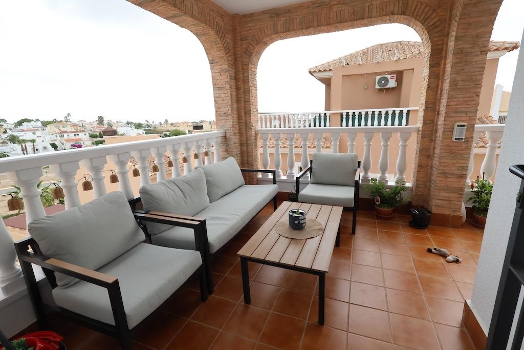 Master bedroom in villa for sale in San Miguel de Salinas