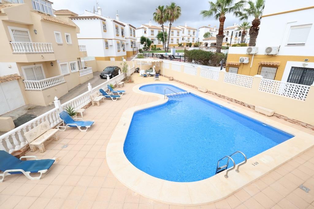Exterior view in villa for sale in San Miguel de Salinas