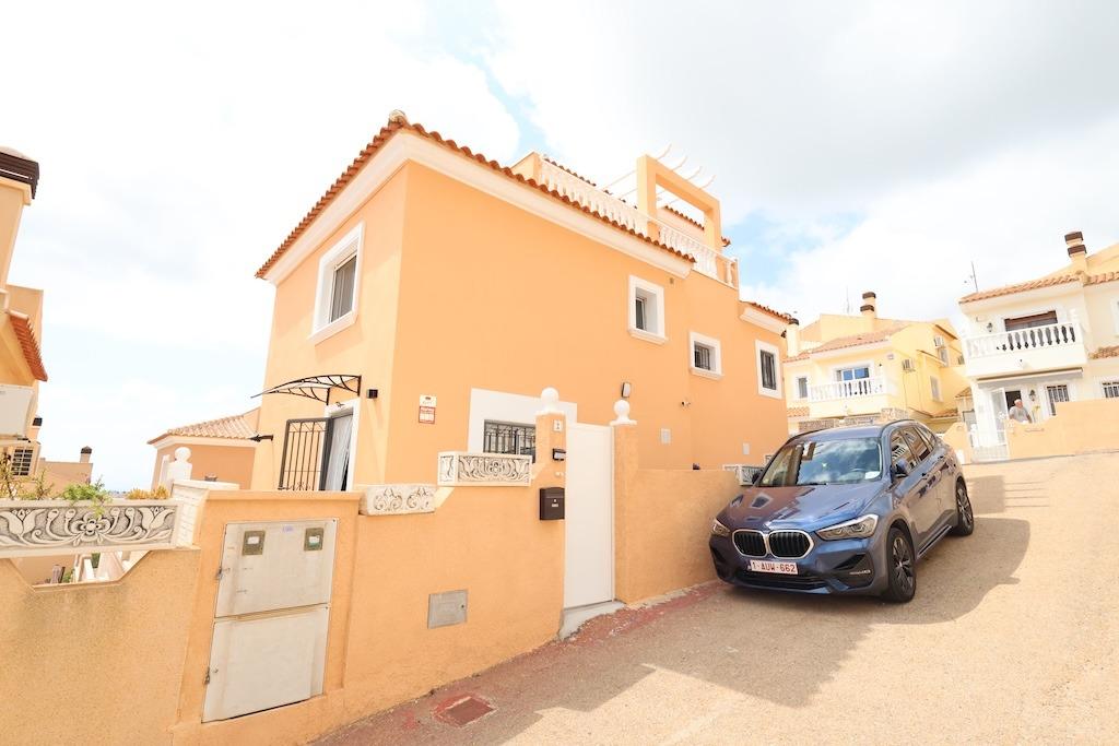 Kitchen in villa for sale in San Miguel de Salinas