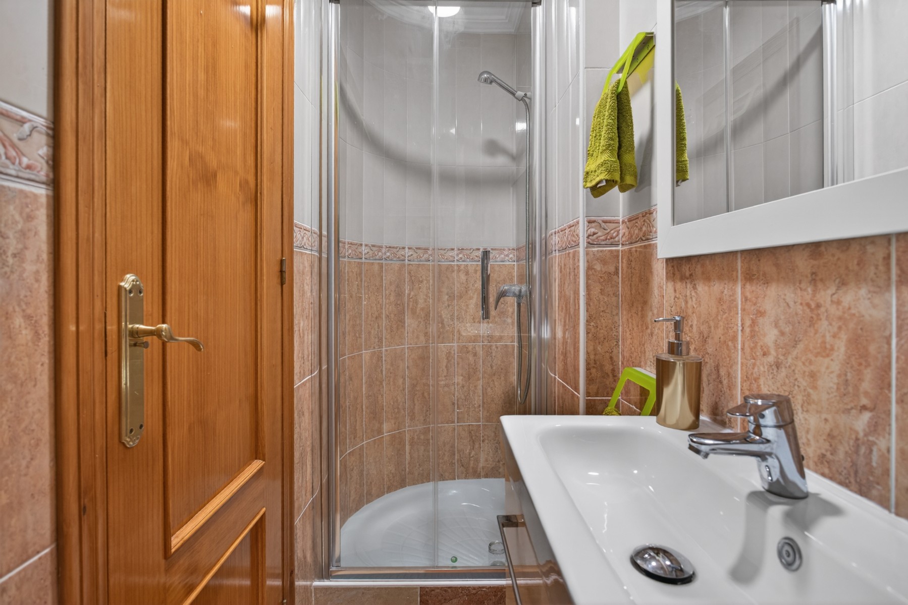 Bathroom in villa for sale in Orihuela Costa