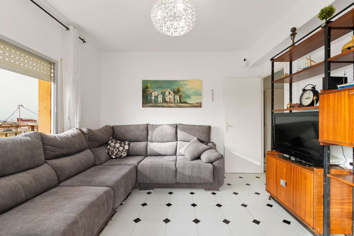 Bedroom in apartment for sale in Lo Pagan