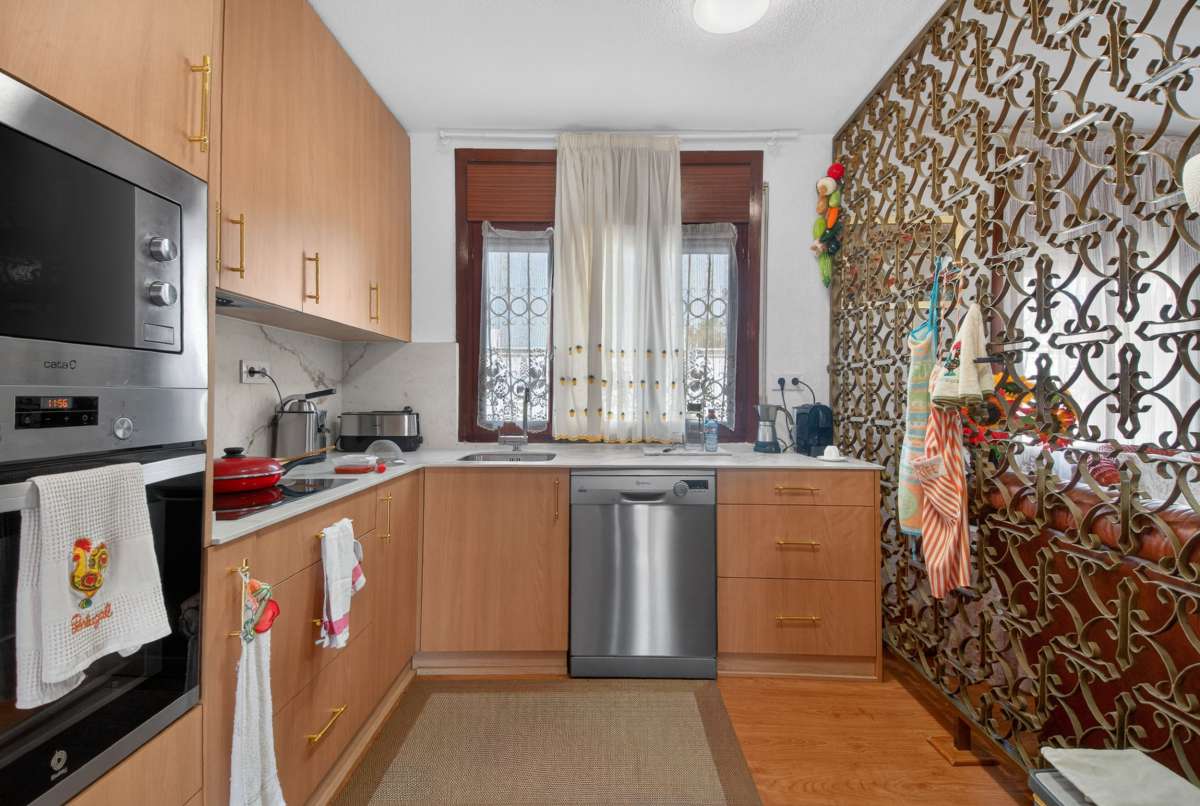 Master bedroom in villa for sale in Lo Pagan