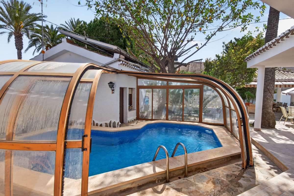 Kitchen in villa for sale in Lo Pagan