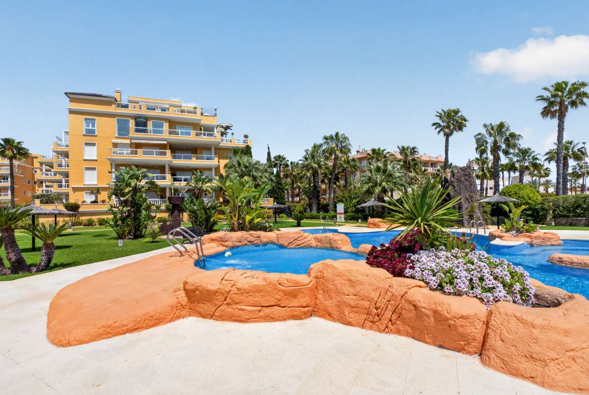 Bathroom in apartment for sale in Cabo Roig