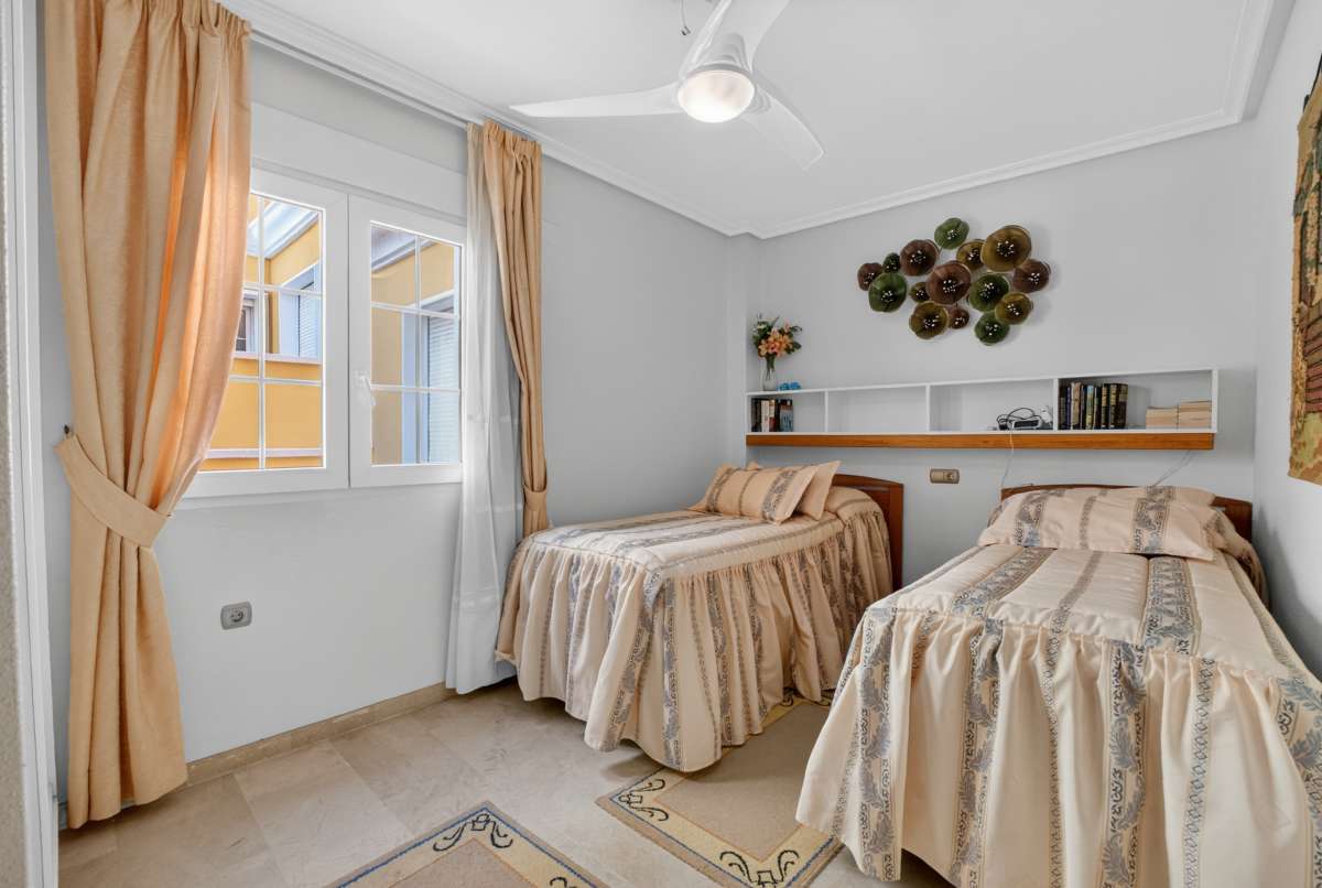 Garden in apartment for sale in Cabo Roig