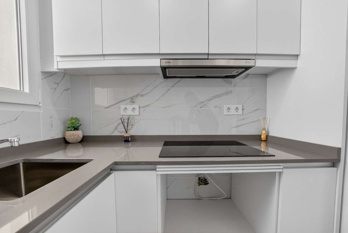 Bedroom in apartment for sale in Torrevieja