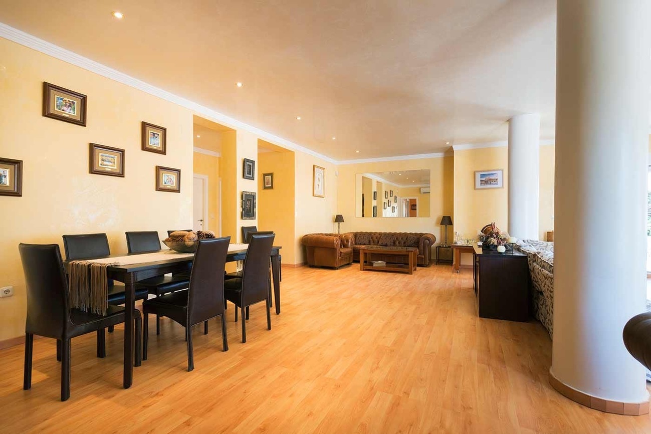 Living room in villa for sale in Orihuela Costa