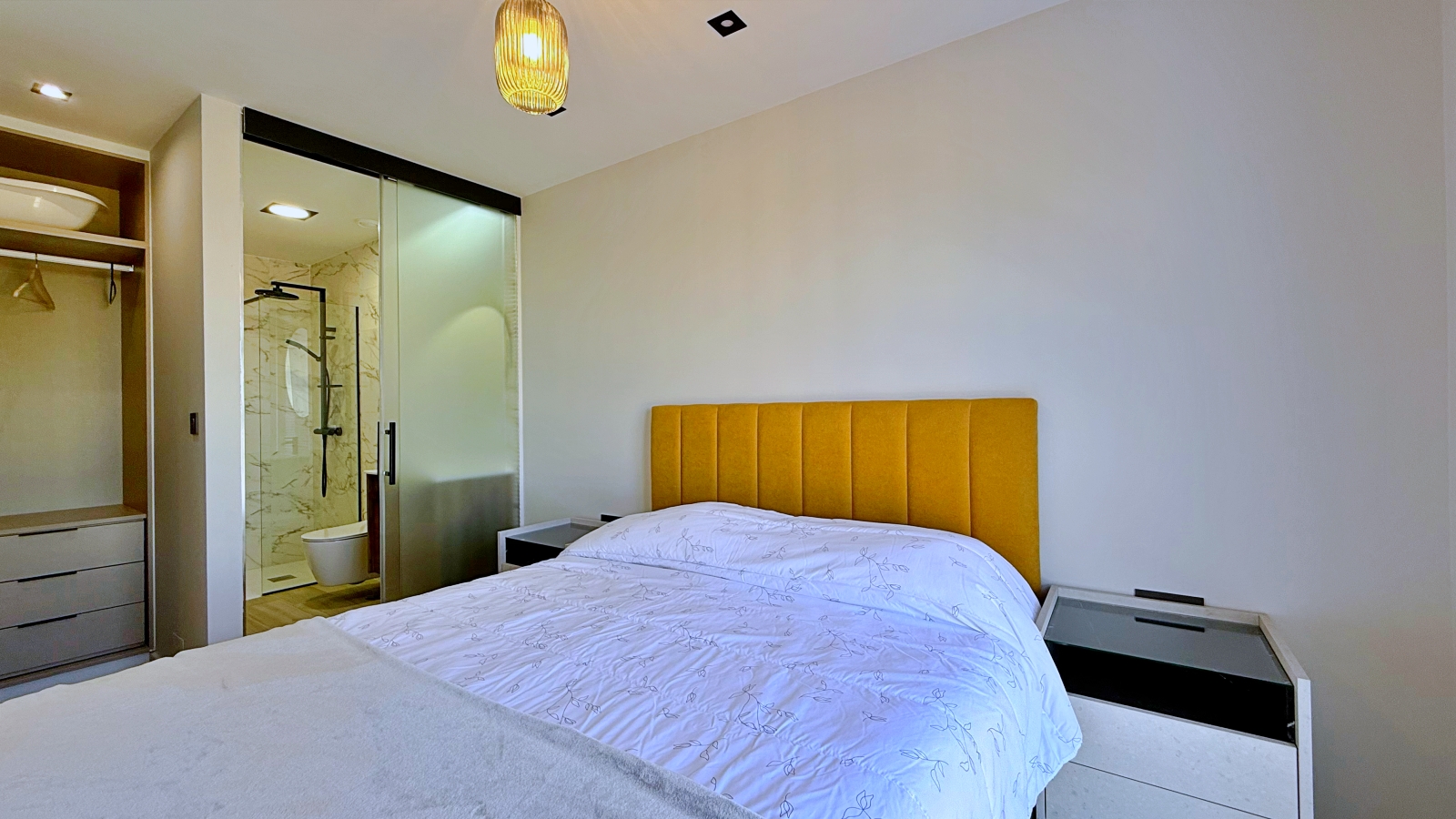 Dining area in penthouse for sale in Orihuela Costa