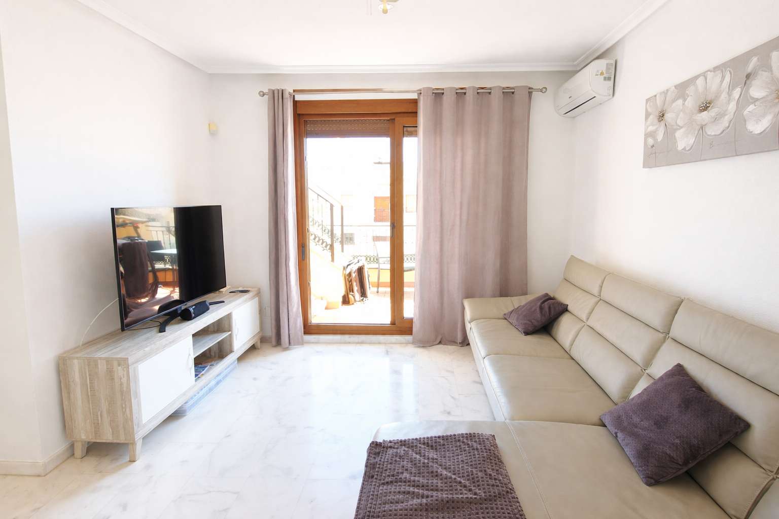Pool area in apartment for sale in Algorfa