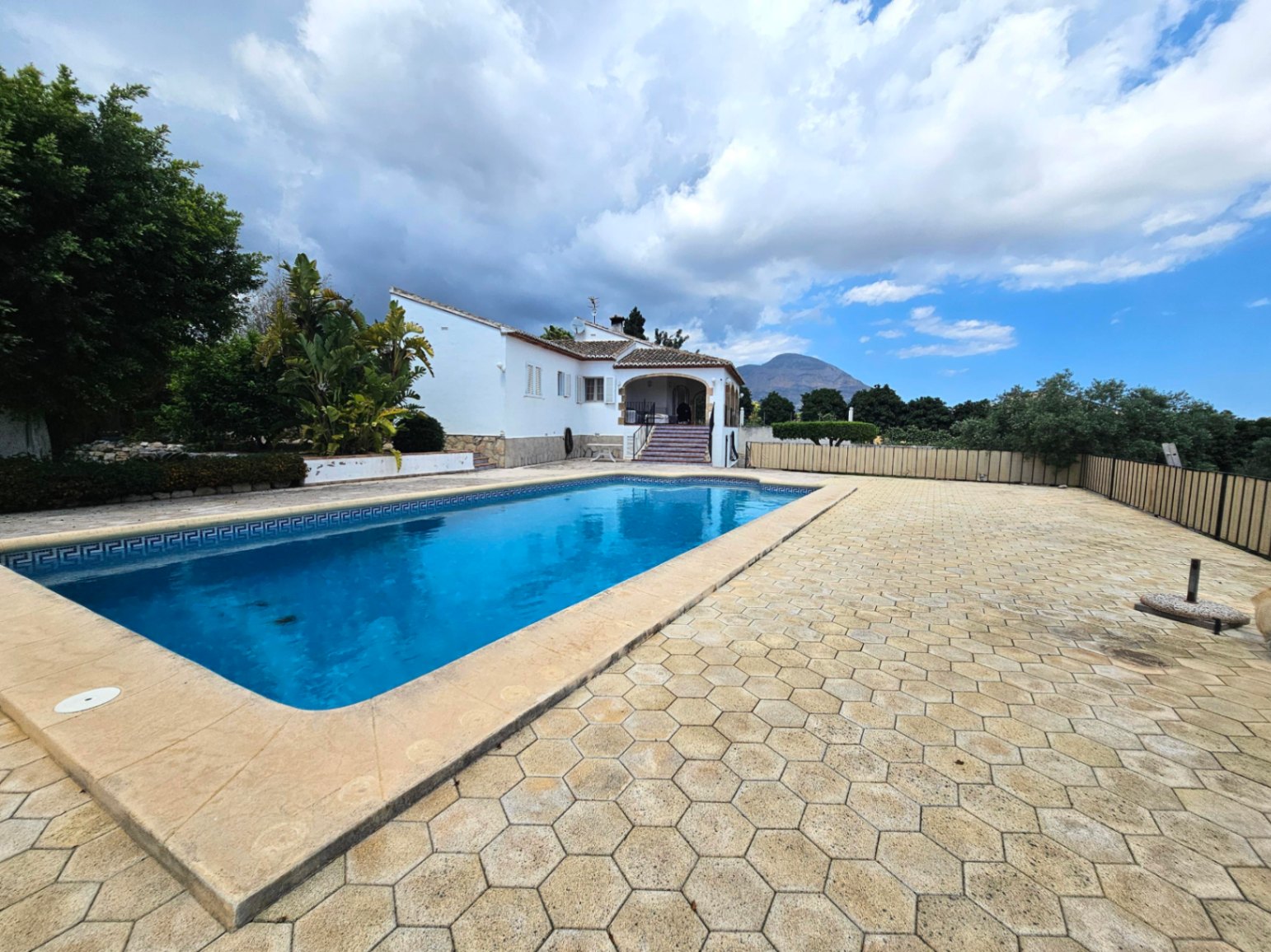Master bedroom in villa for sale in javea