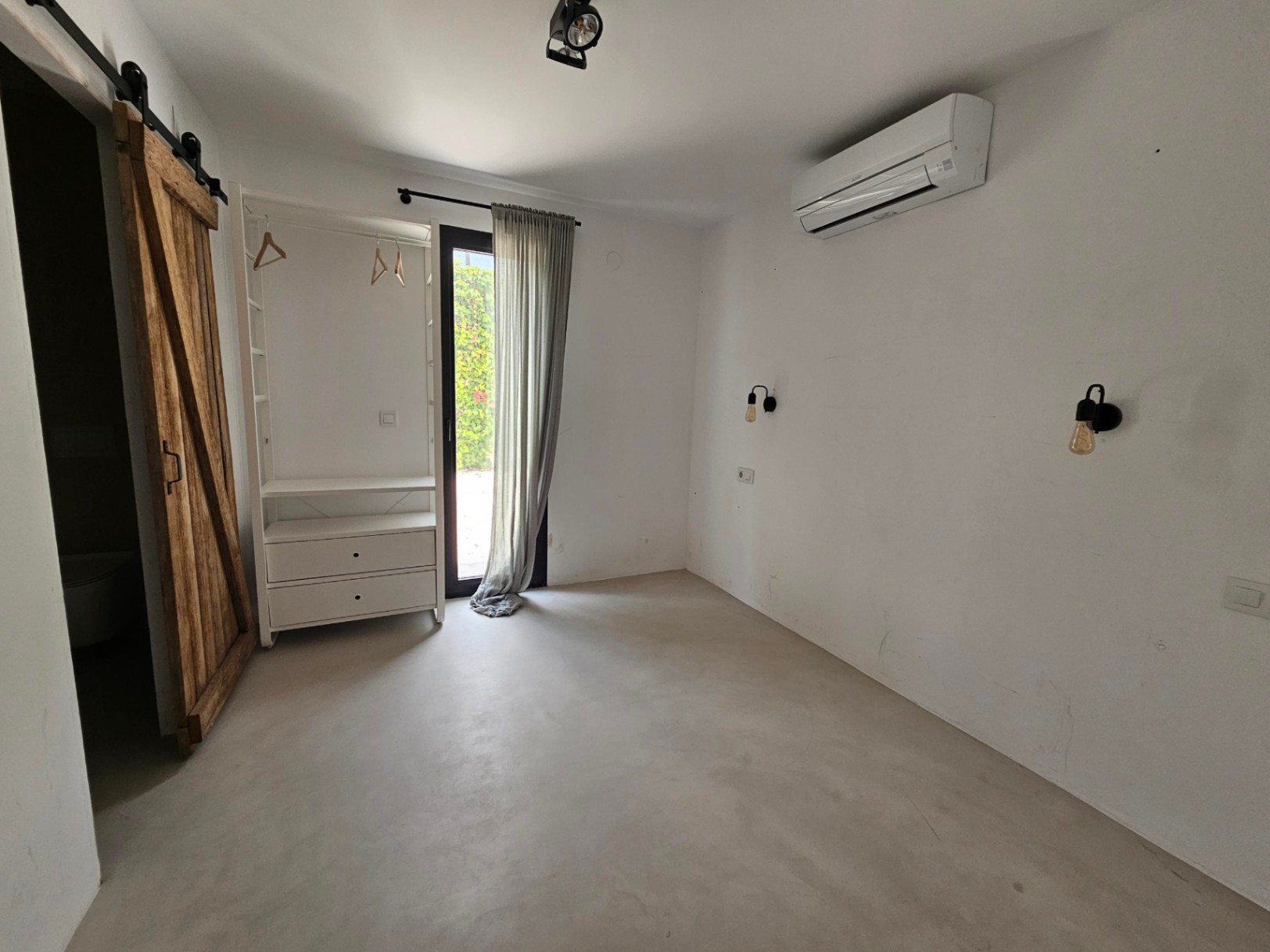 Exterior view in villa for sale in javea