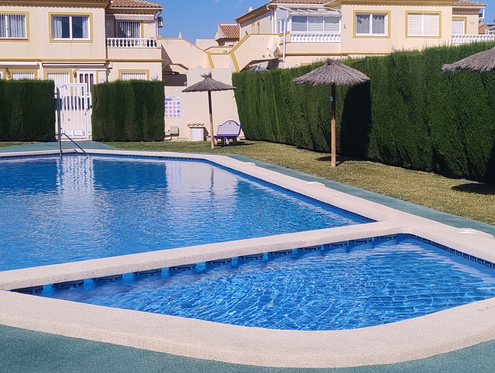Terrace in bungalow for sale in Orihuela Costa
