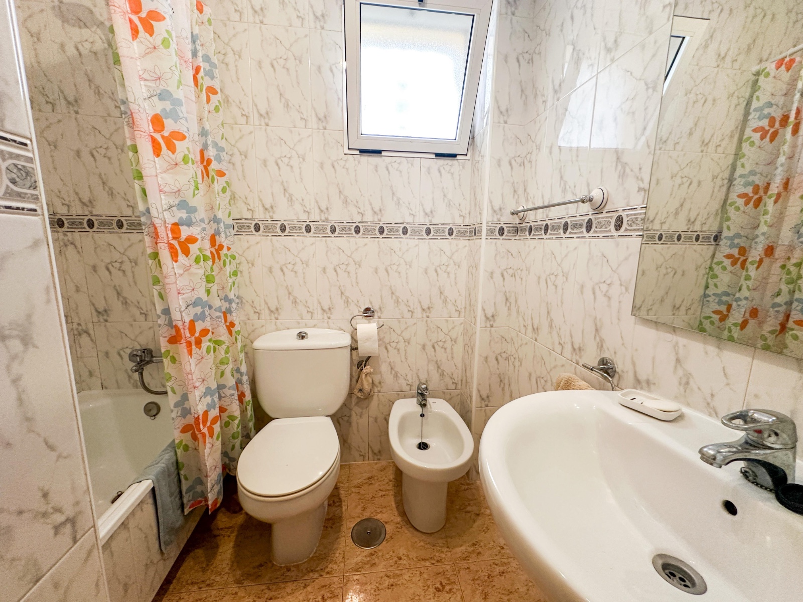 Dining area in bungalow for sale in Orihuela Costa
