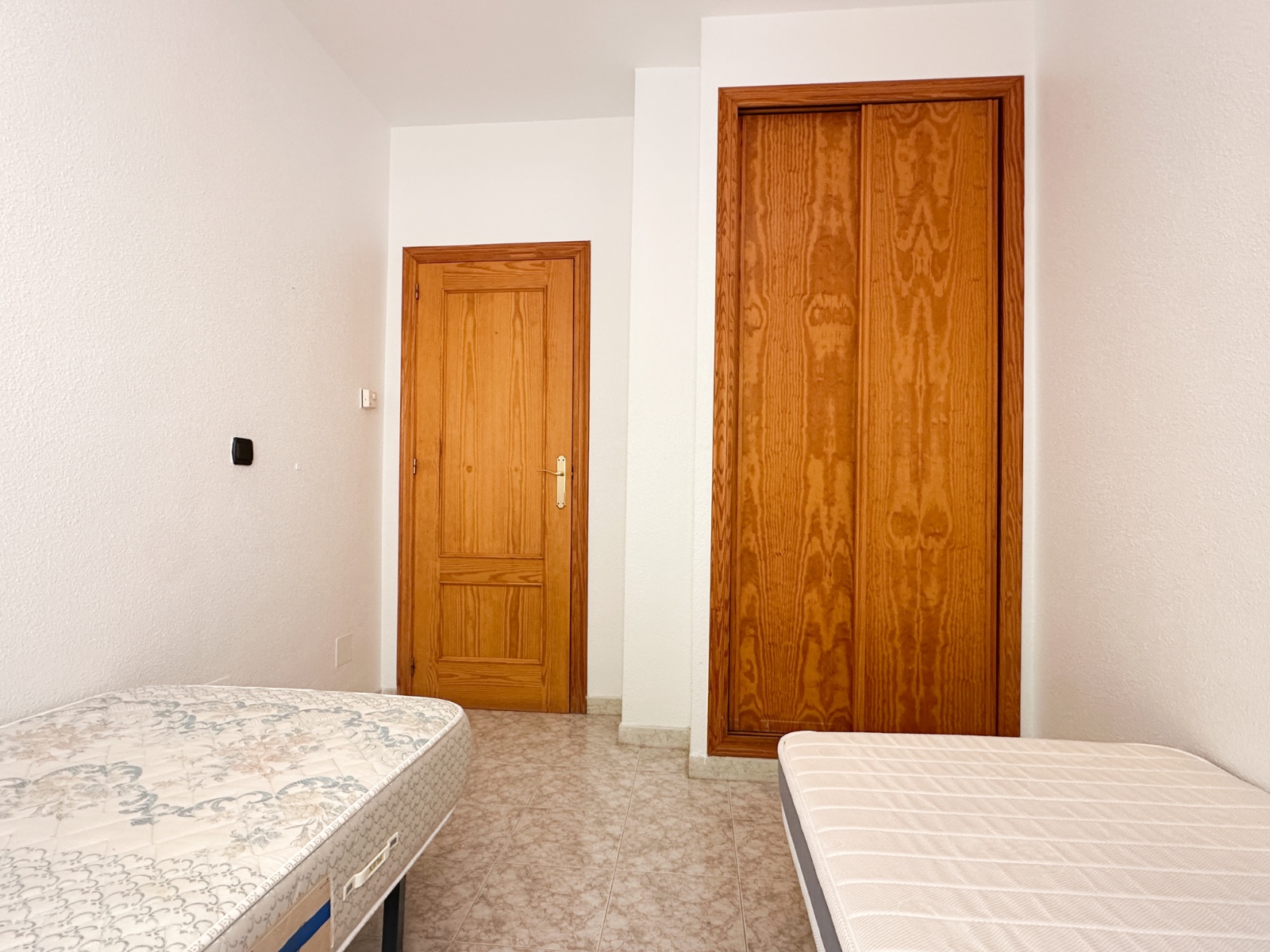 Master bedroom in bungalow for sale in Orihuela Costa