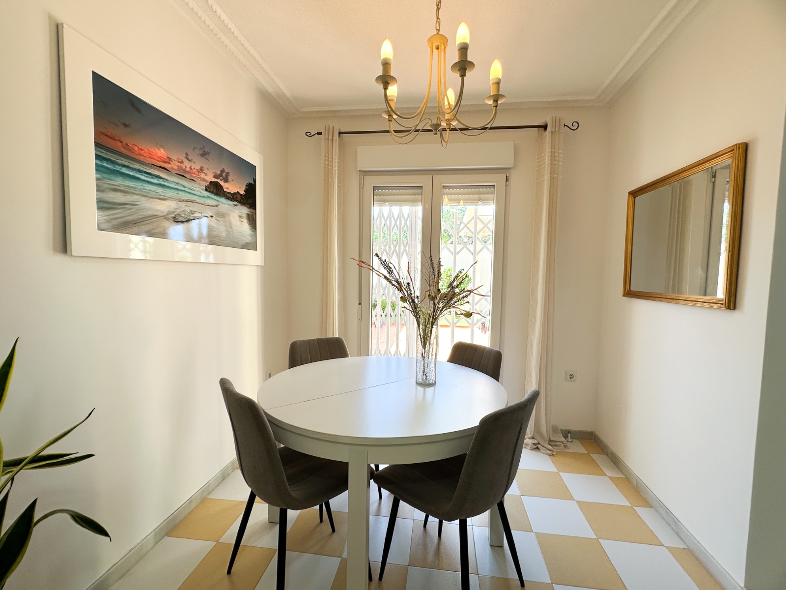 Kitchen in villa for sale in Torrevieja