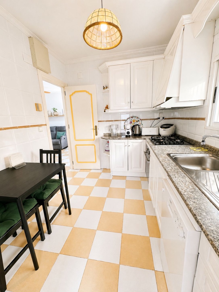 Bathroom in villa for sale in Torrevieja