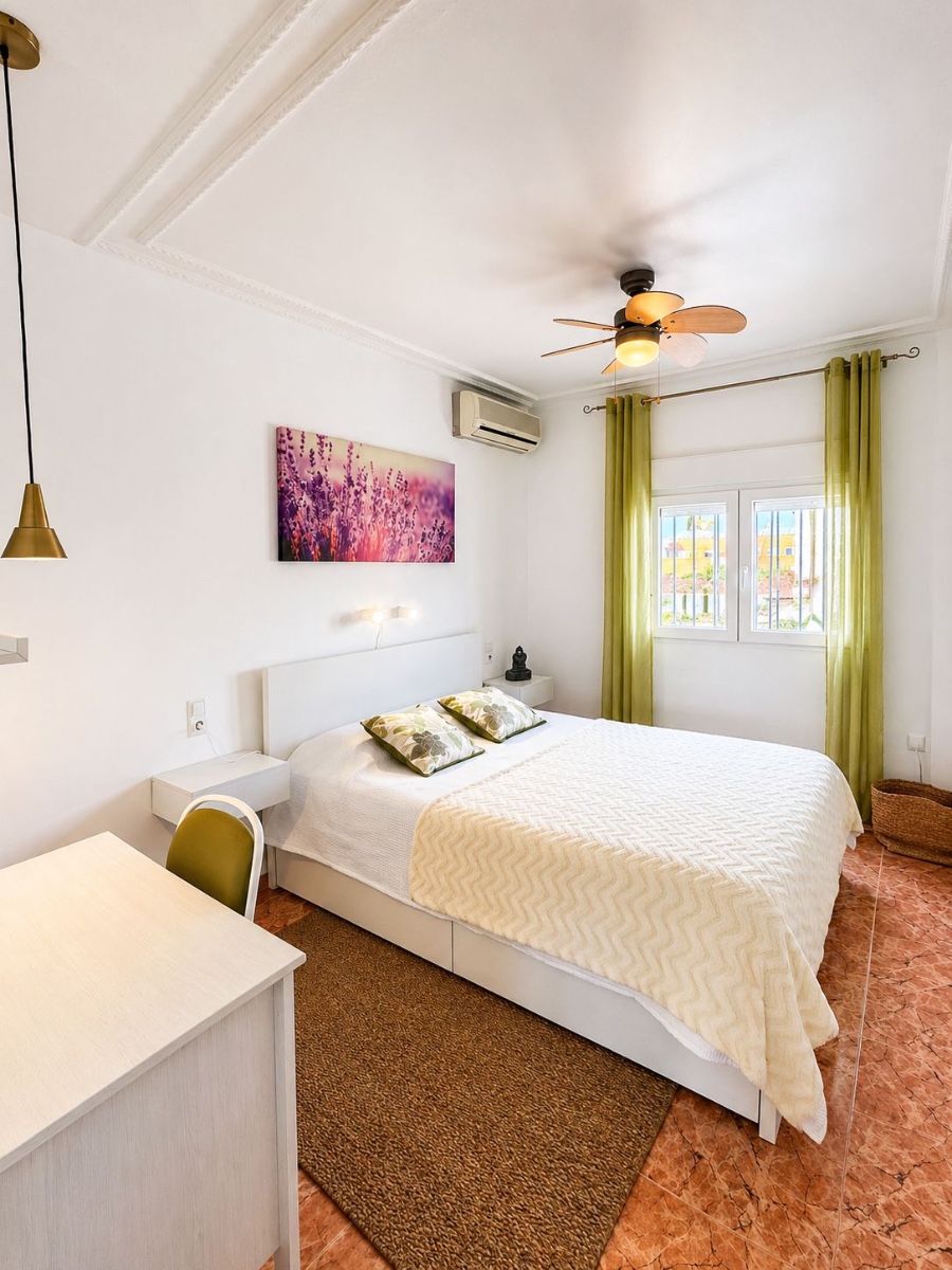 Living room in villa for sale in Torrevieja