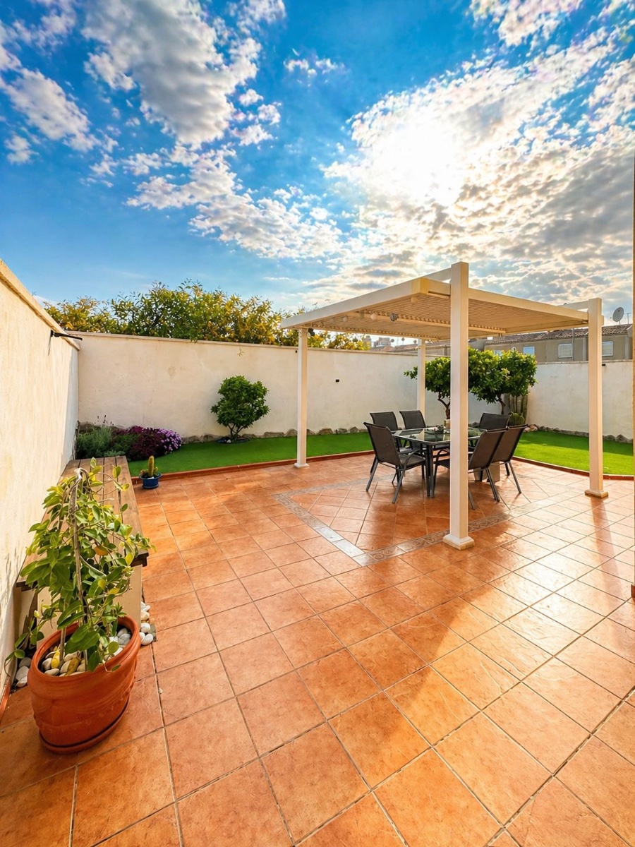 Bathroom in villa for sale in Torrevieja