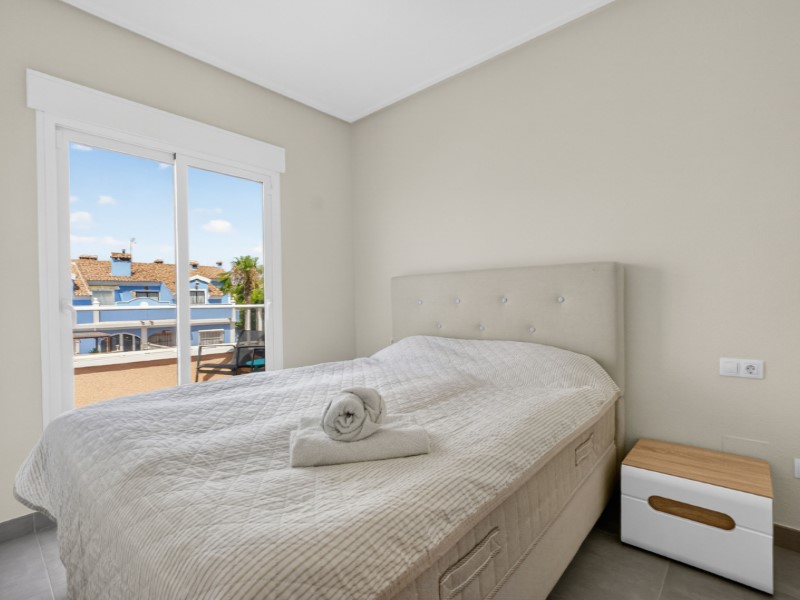 Master bedroom in terraced for sale in Orihuela