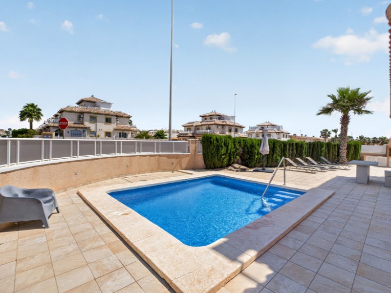 Dining area in terraced for sale in Orihuela