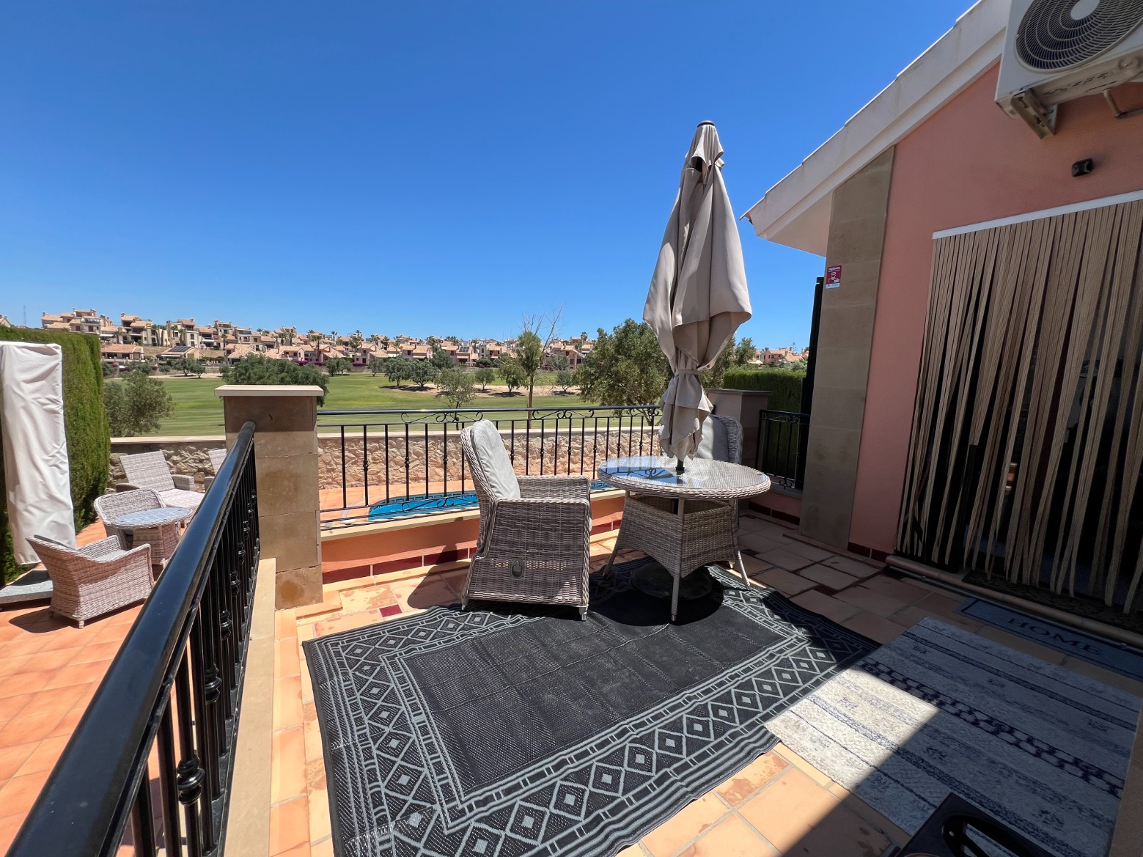 Dining area in villa for sale in Algorfa
