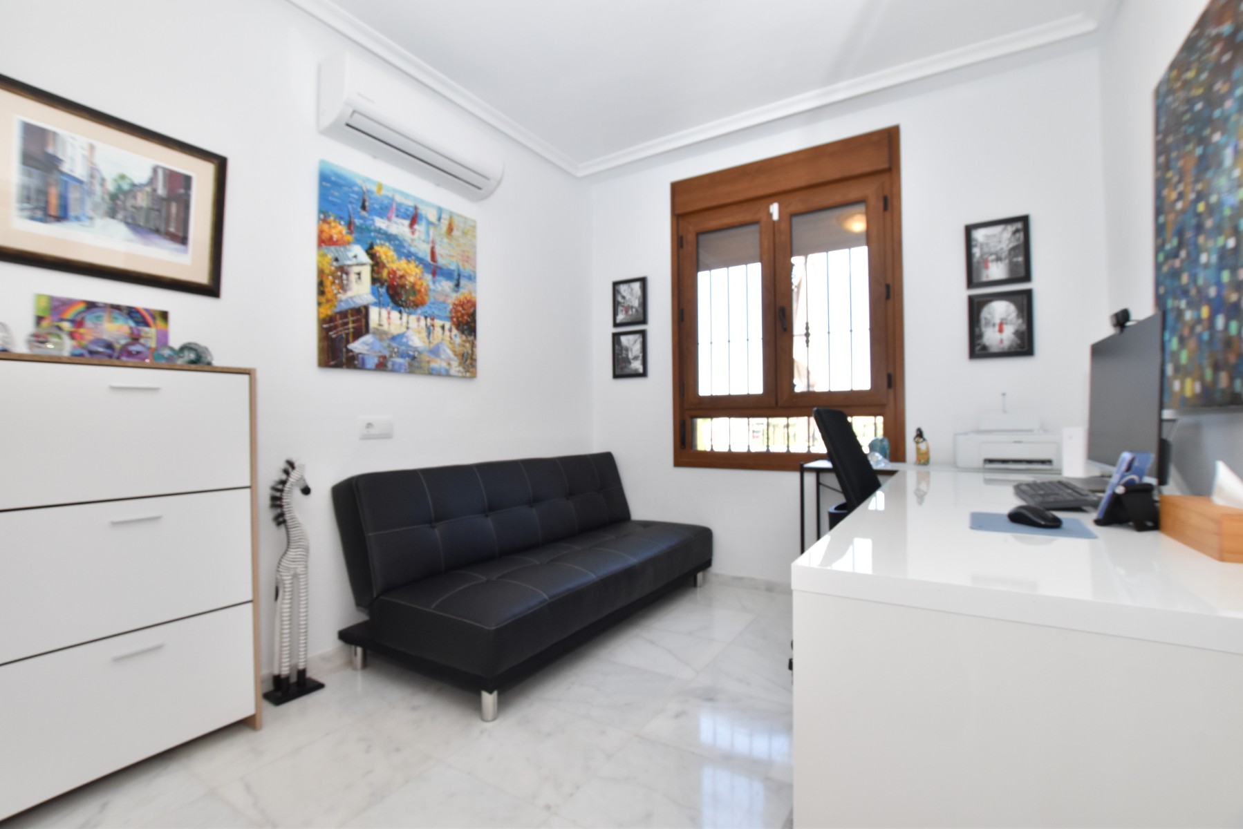 Garden in villa for sale in Algorfa