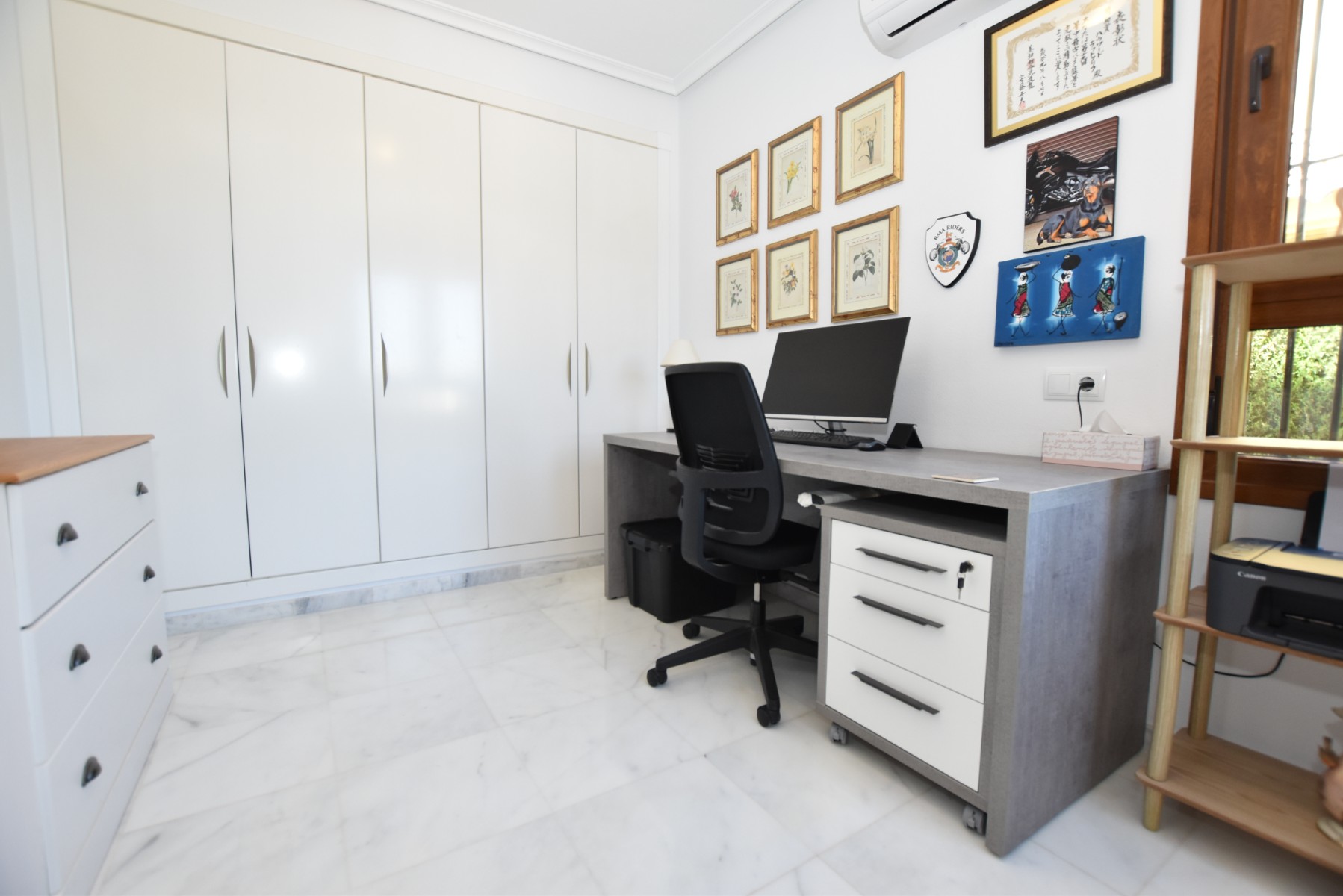 Dining area in villa for sale in Algorfa